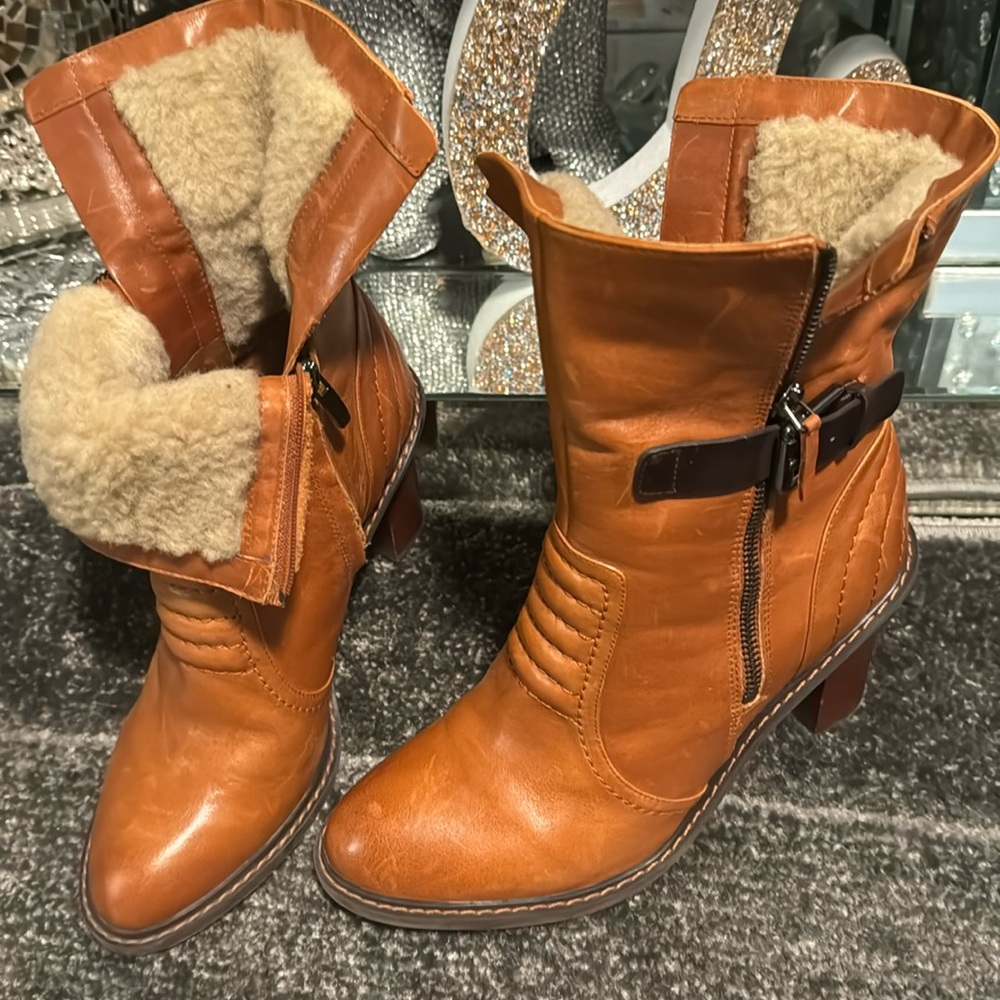 Clark’s winter leather Boots size 9
